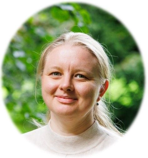 Olga - tatt av Nikolai - rund_1